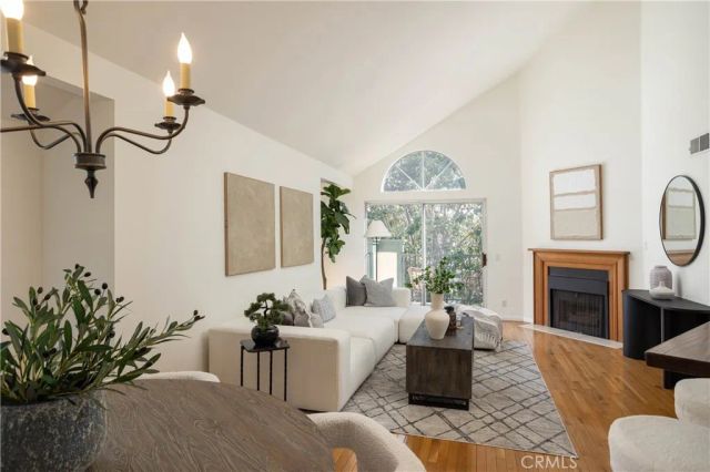 645 Ohio Avenue 402, Long Beach, CA 90814