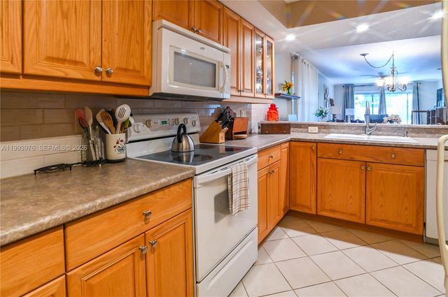 5201 SW 31st Ave 163, Dania Beach, FL 33312