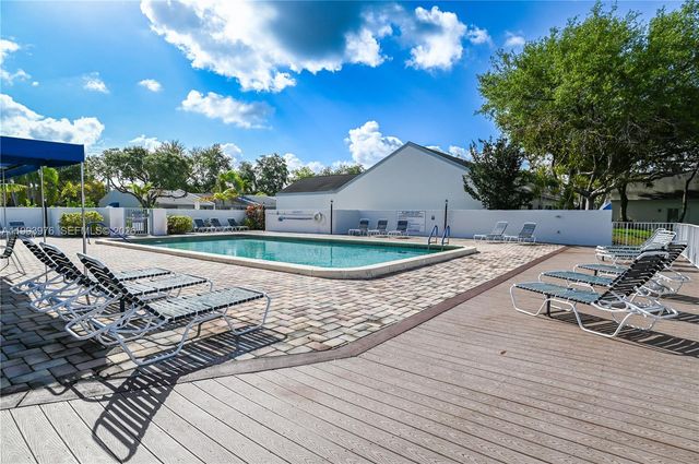 5201 SW 31st Ave 163, Dania Beach, FL 33312