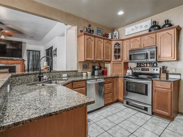 2324 SW 16th Street, Newcastle, OK 73065