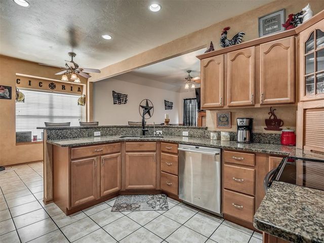2324 SW 16th Street, Newcastle, OK 73065