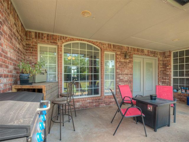2324 SW 16th Street, Newcastle, OK 73065