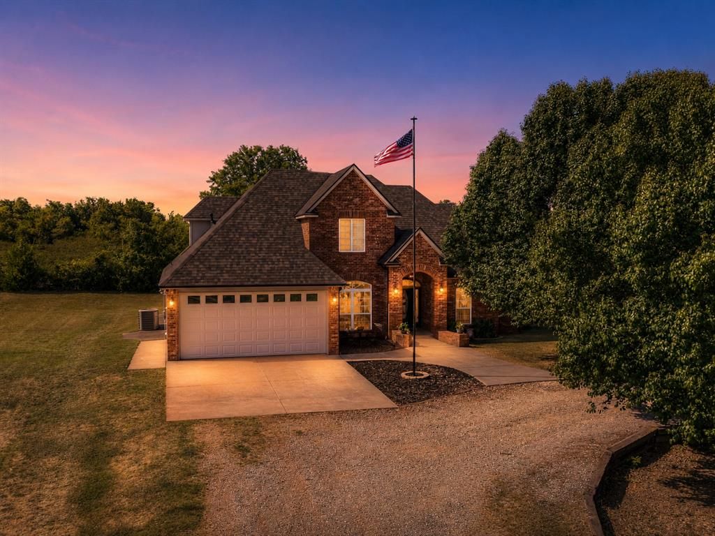 2324 SW 16th Street, Newcastle, OK 73065