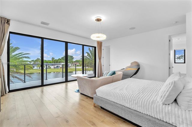 16572 S Botaniko Drive S, Weston, FL 33326