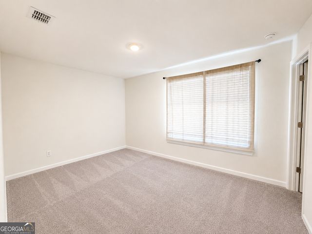 125 N Chesapeake Bay Drive, Locust Grove, GA 30248