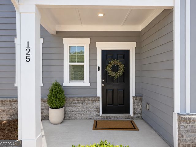 125 N Chesapeake Bay Drive, Locust Grove, GA 30248