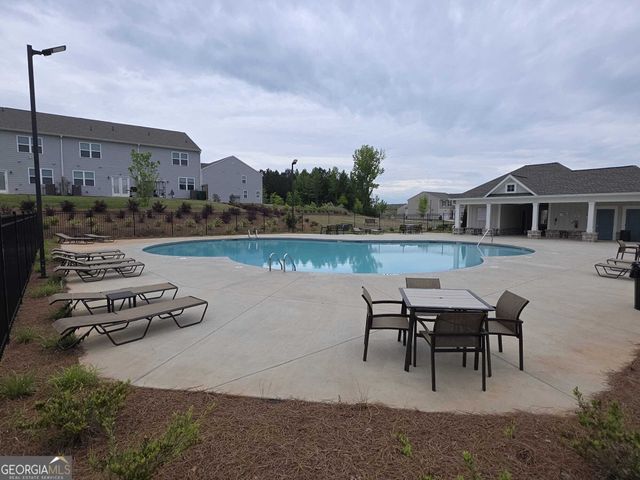 125 N Chesapeake Bay Drive, Locust Grove, GA 30248