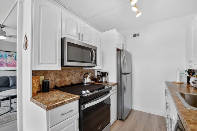 4051 Guildford C, Boca Raton, FL 33434