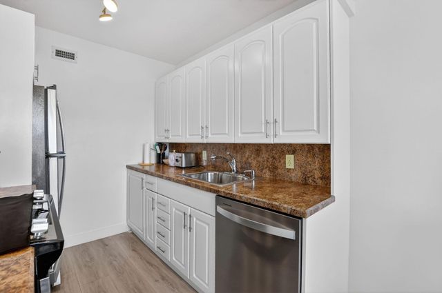 4051 Guildford C, Boca Raton, FL 33434