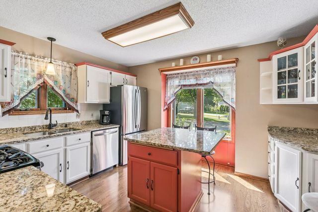 3883 122nd Avenue NW, Coon Rapids, MN 55433