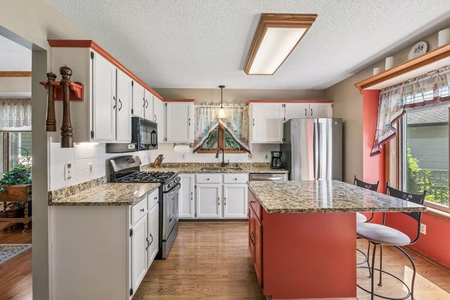 3883 122nd Avenue NW, Coon Rapids, MN 55433