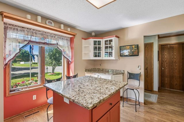 3883 122nd Avenue NW, Coon Rapids, MN 55433