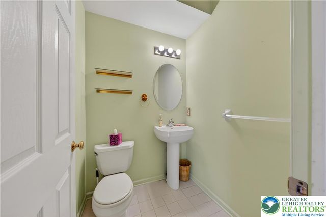 4345 Creek Road, South Whitehall Twp, PA 18104