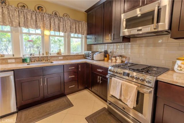 179 N Ivy, Monrovia, CA 91016