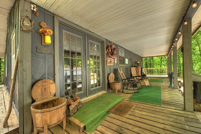 636 Bear Paw Trail, Blue Ridge, GA 30513