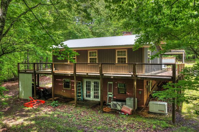 636 Bear Paw Trail, Blue Ridge, GA 30513