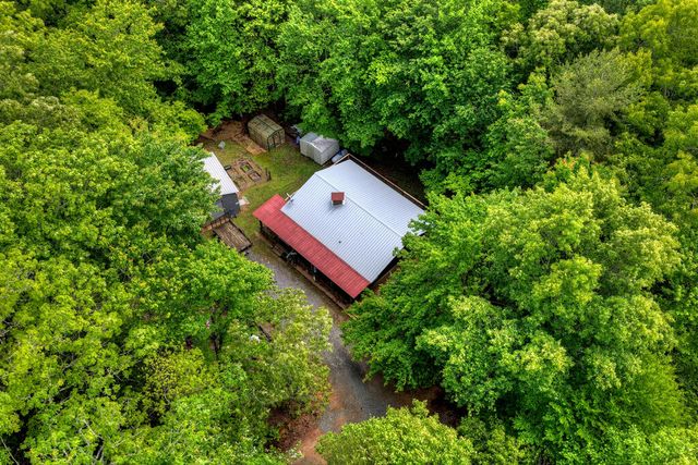 636 Bear Paw Trail, Blue Ridge, GA 30513