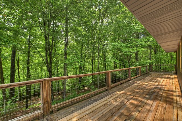 636 Bear Paw Trail, Blue Ridge, GA 30513