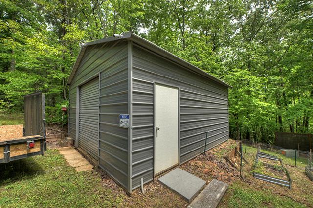 636 Bear Paw Trail, Blue Ridge, GA 30513