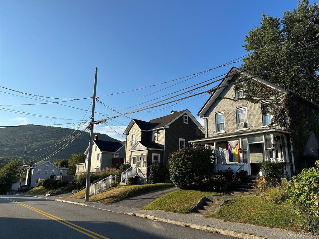 369 Verplanck Avenue, Beacon, NY 12508