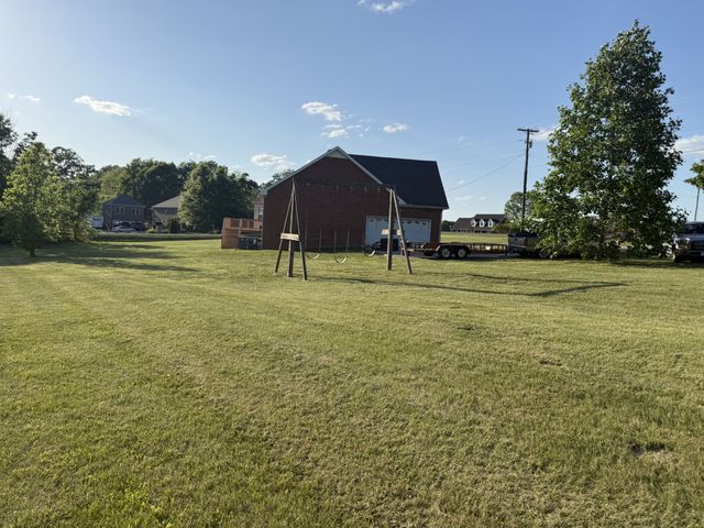 1702 Abiff Rd, Burns, TN 37029