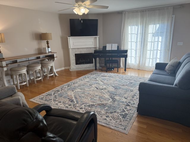 1702 Abiff Rd, Burns, TN 37029