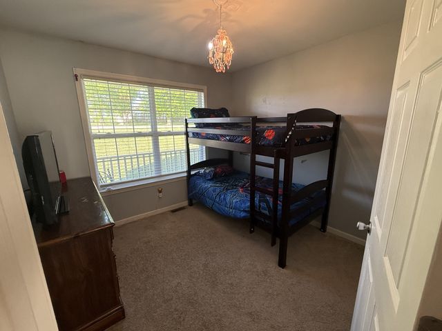 1702 Abiff Rd, Burns, TN 37029