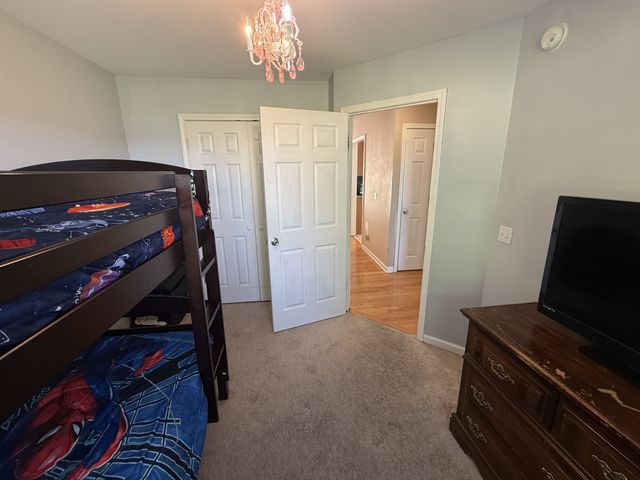 1702 Abiff Rd, Burns, TN 37029