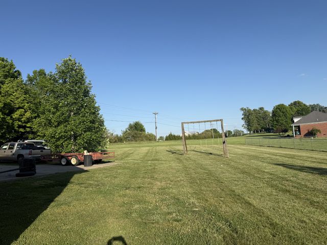 1702 Abiff Rd, Burns, TN 37029
