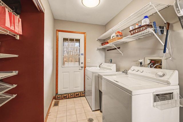 3250 Easton Lane, Burlington, KY 41005