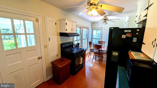 121 S CONWELL ST, Seaford, DE 19973