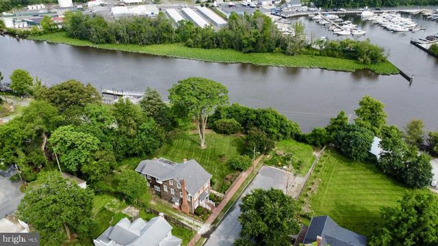 121 S CONWELL ST, Seaford, DE 19973