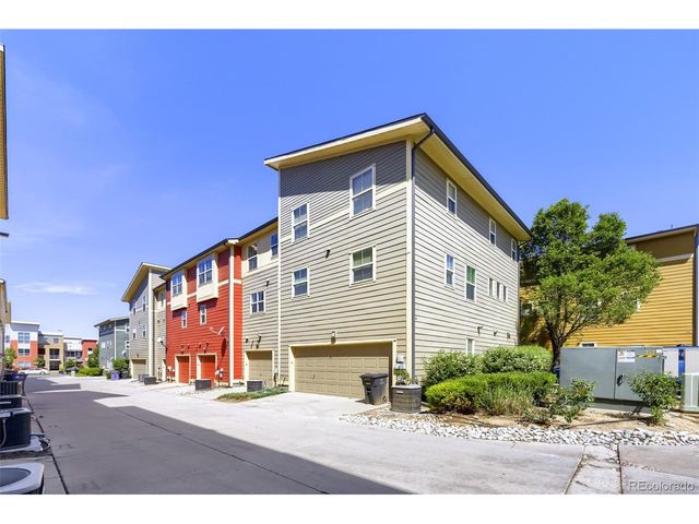 10556 E 29th Dr, Denver, CO 80238