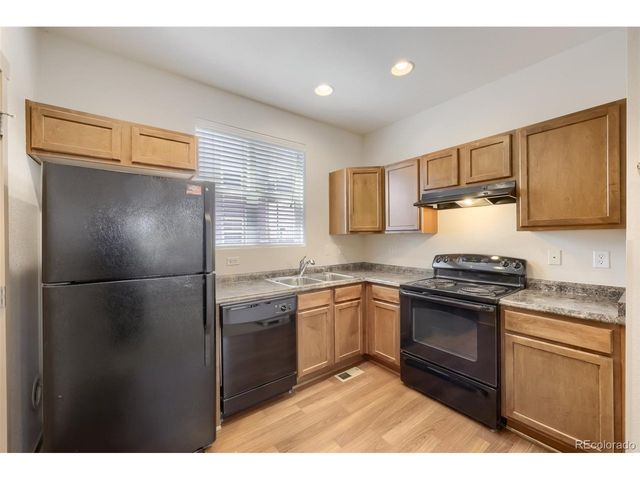 10556 E 29th Dr, Denver, CO 80238