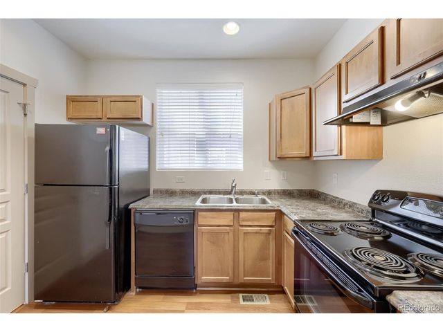 10556 E 29th Dr, Denver, CO 80238