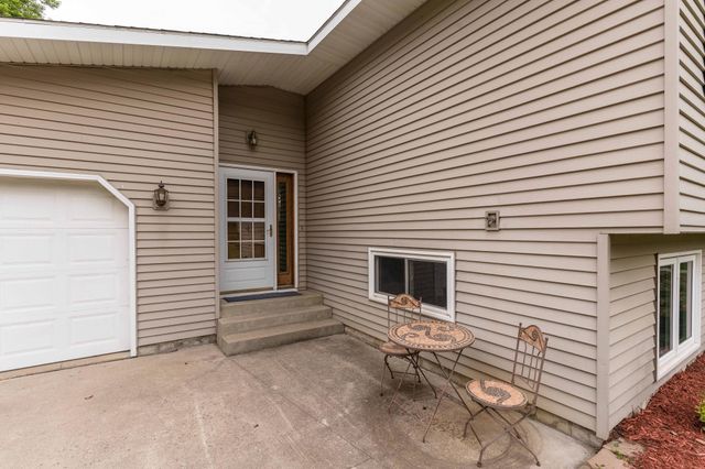 20619 Hillcrest Road, Elizabeth Twp, MN 56537