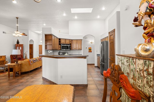 1898 El Segundo Trail, Las Cruces, NM 88011