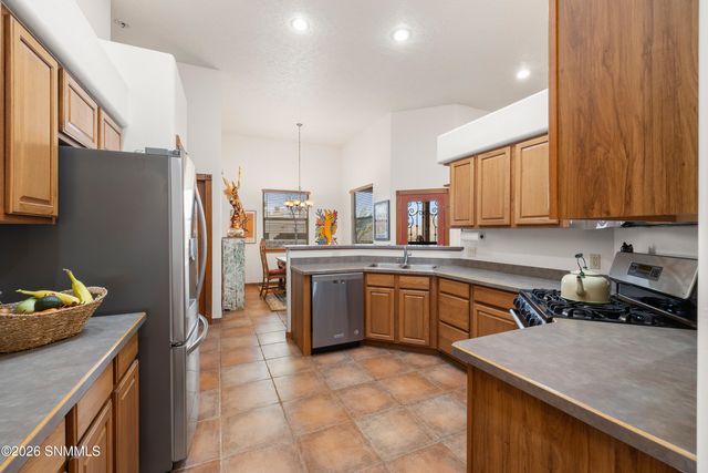 1898 El Segundo Trail, Las Cruces, NM 88011