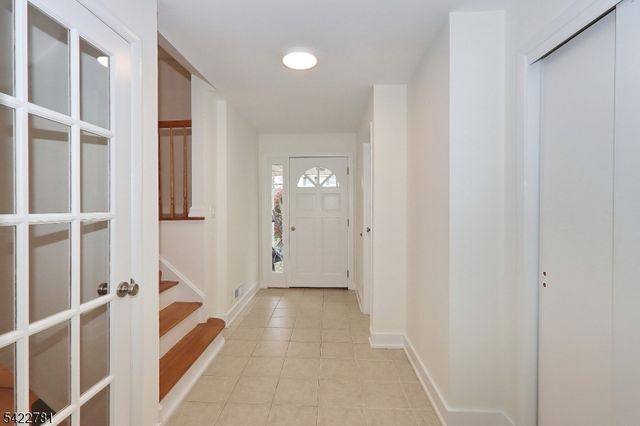 2260 Sunrise Ct, Scotch Plains Twp., NJ 07076
