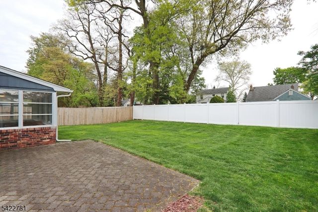 2260 Sunrise Ct, Scotch Plains Twp., NJ 07076