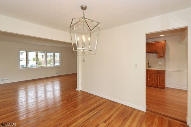 2260 Sunrise Ct, Scotch Plains Twp., NJ 07076