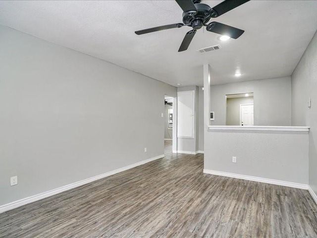 5117 Lavender 5195, Houston, TX 77026