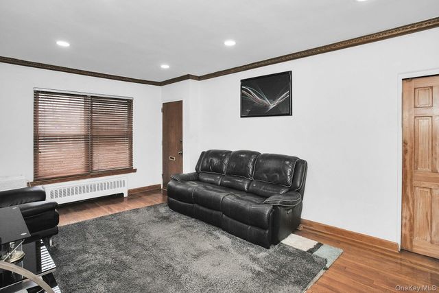 198-28 Pompeii Avenue 1A, Holliswood, NY 11423