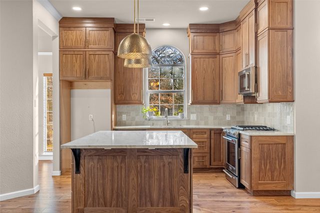 1040 County Road 3314, Greenville, TX 75402