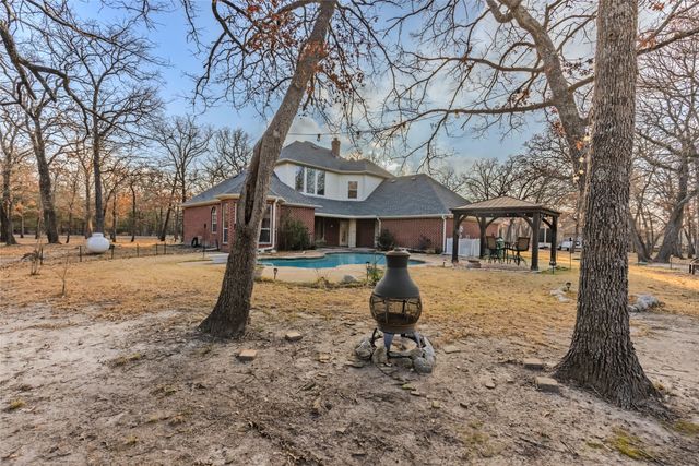 1040 County Road 3314, Greenville, TX 75402