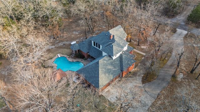 1040 County Road 3314, Greenville, TX 75402