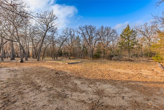 1040 County Road 3314, Greenville, TX 75402