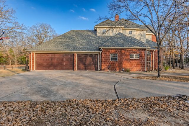 1040 County Road 3314, Greenville, TX 75402