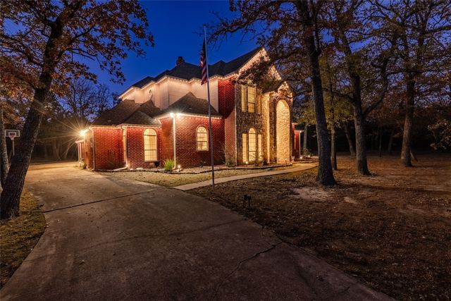 1040 County Road 3314, Greenville, TX 75402