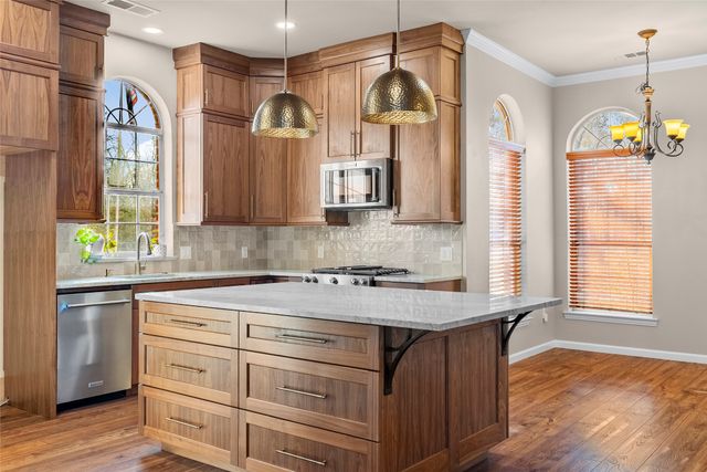 1040 County Road 3314, Greenville, TX 75402